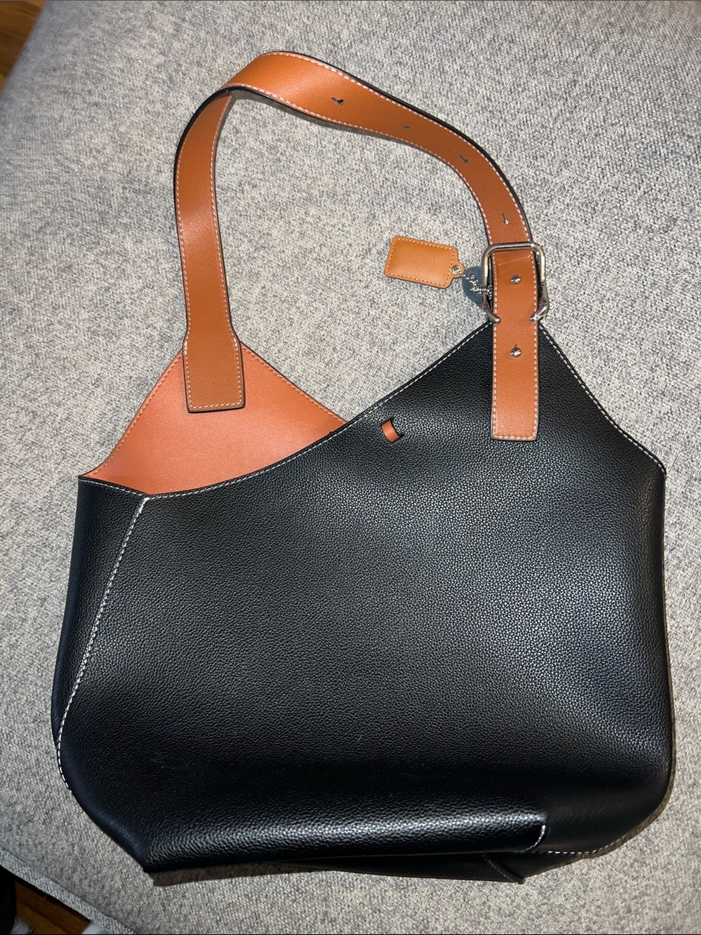 Maison de Beaute Marseille Cholet Classic Black and Tan Women’s Shoulder Tote